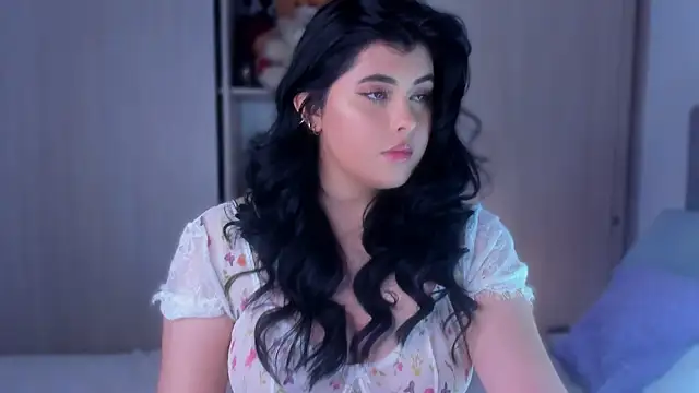 Snapshot of Alyaa_s chatting on September 2025 07:46:02 PM Alyaa s online show from September 2025 07:46:02 PM
