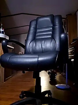 chosen923 online show from October 2025 03:47:02 AM