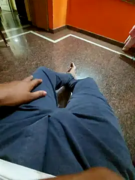 Snapshot of Stripkomal chatting on September 2025 04:10:02 PM Stripkomal online show from September 2025 04:10:02 PM