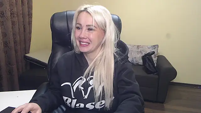 KandyHellenx online show from January 2026 05:12:01 AM