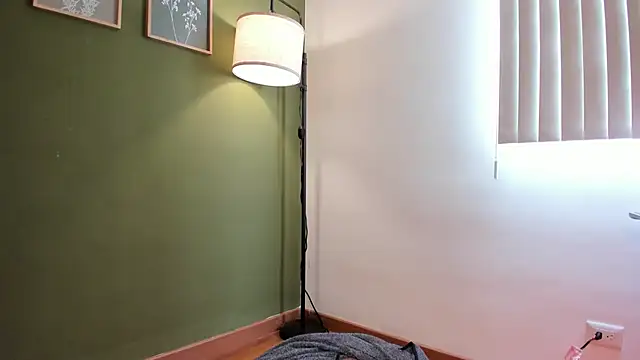 karlye 5 online show from October 2025 03:57:02 PM