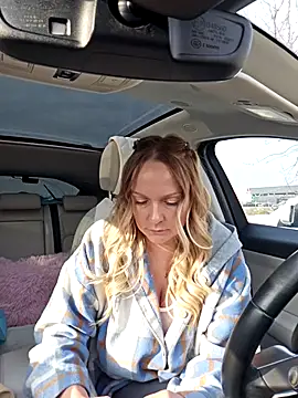 Snapshot of Bondgirl_013 chatting on November 2025 11:11:01 AM Bondgirl 013 online show from November 2025 11:11:01 AM