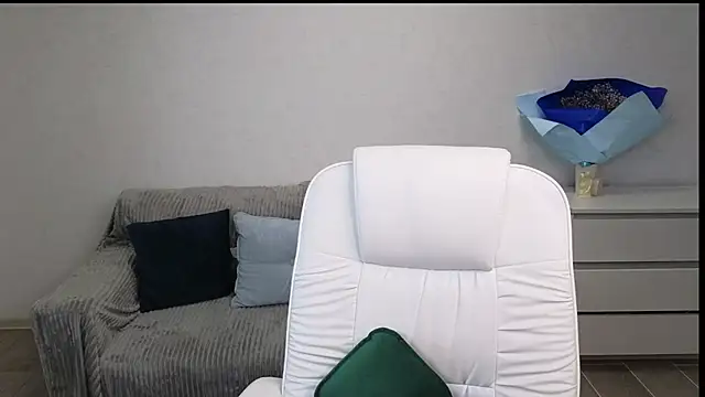 EvaMaddison online show from January 2025 09:33:02 AM