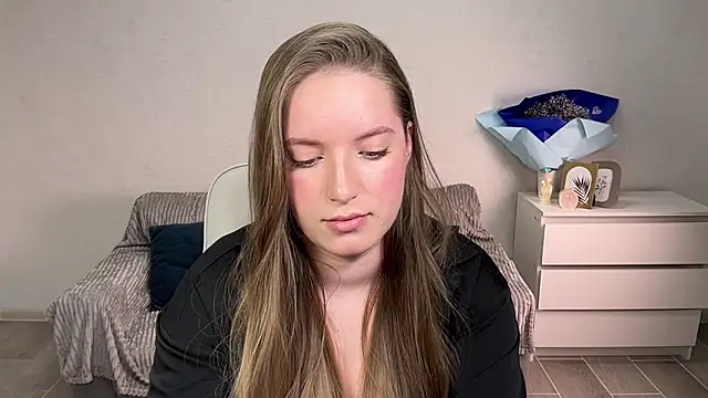 EvaMaddison online show from September 2025 07:47:01 PM