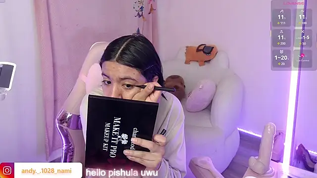 Snapshot of Nami_usagi chatting on October 2025 02:13:02 PM Nami usagi online show from October 2025 02:13:02 PM