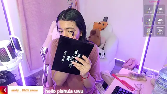 Snapshot of Nami_usagi chatting on November 2025 11:31:02 AM Nami usagi online show from November 2025 11:31:02 AM