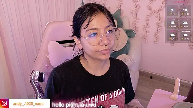 Snapshot of Nami_usagi chatting on June 2026 08:00:01 PM Nami usagi online show from June 2026 08:00:01 PM