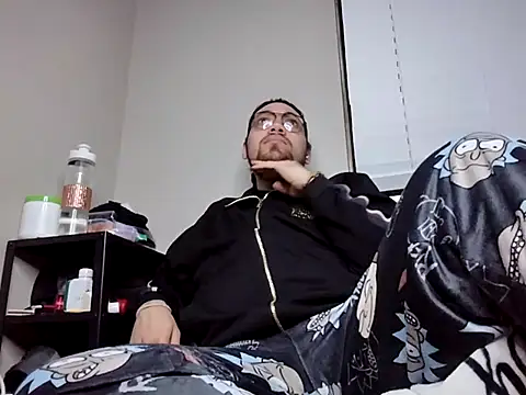 Snapshot of lucasgalacticman chatting on January 2025 03:51:02 AM lucasgalacticman online show from January 2025 03:51:02 AM