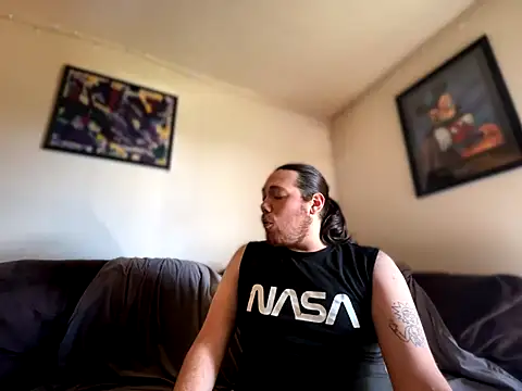 Snapshot of lucasgalacticman chatting on November 2025 03:47:01 PM lucasgalacticman online show from November 2025 03:47:01 PM