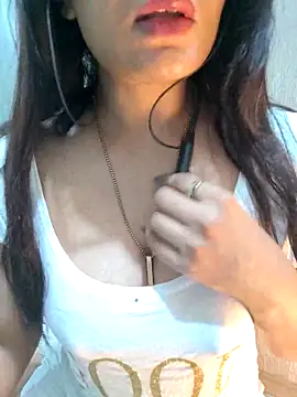 RadhaBabe online show from May 2026 05:31:01 PM