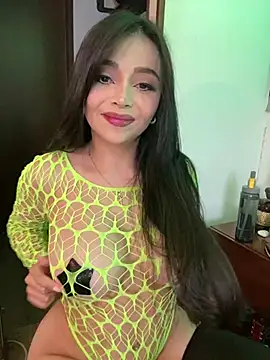 Snapshot of KateLatorre chatting on January 2025 11:15:02 PM KateLatorre online show from January 2025 11:15:02 PM