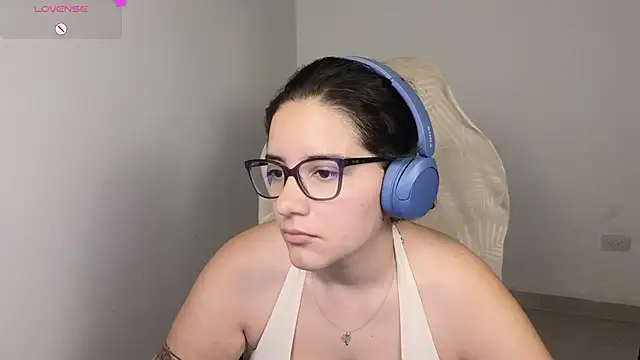 blue  moon  online show from November 2025 06:43:02 PM