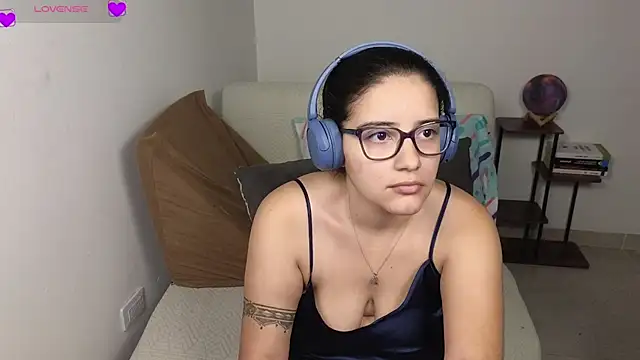 blue  moon  online show from January 2026 02:50:02 AM