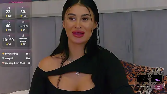 Snapshot of EmyLaveau chatting on January 2025 12:02:02 PM EmyLaveau online show from January 2025 12:02:02 PM