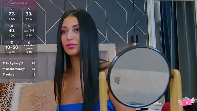 Snapshot of EmyLaveau chatting on February 2025 06:13:02 AM EmyLaveau online show from February 2025 06:13:02 AM