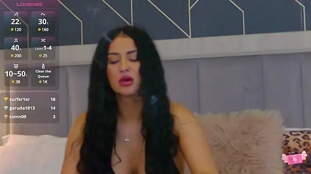 Snapshot of EmyLaveau chatting on February 2025 12:06:01 PM EmyLaveau online show from February 2025 12:06:01 PM