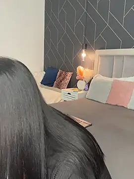 Snapshot of EmyLaveau chatting on March 2025 06:16:02 AM EmyLaveau online show from March 2025 06:16:02 AM