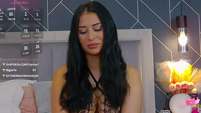 Snapshot of EmyLaveau chatting on March 2025 06:14:02 AM EmyLaveau online show from March 2025 06:14:02 AM