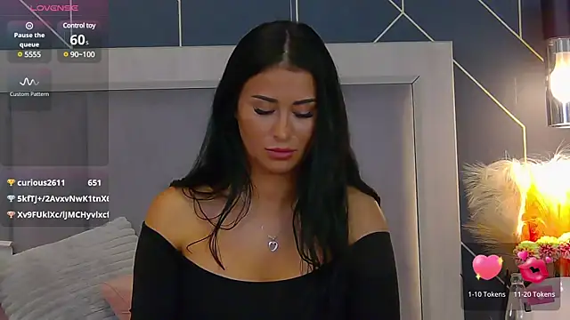 Snapshot of EmyLaveau chatting on March 2025 09:17:02 AM EmyLaveau online show from March 2025 09:17:02 AM