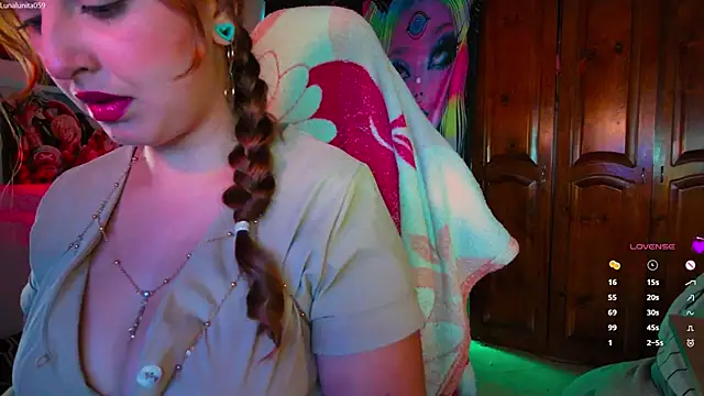 Snapshot of emma_luna59 chatting on May 2026 09:32:02 PM emma luna59 online show from May 2026 09:32:02 PM