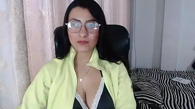 SavannaEvans001 online show from January 2026 12:09:02 PM