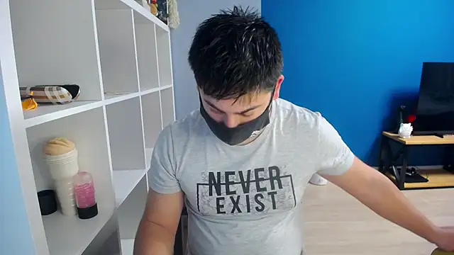 Tomguys online show from March 2025 08:05:02 PM