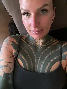 Snapshot of InkedBiitch chatting on July 2026 07:05:02 PM InkedBiitch online show from July 2026 07:05:02 PM