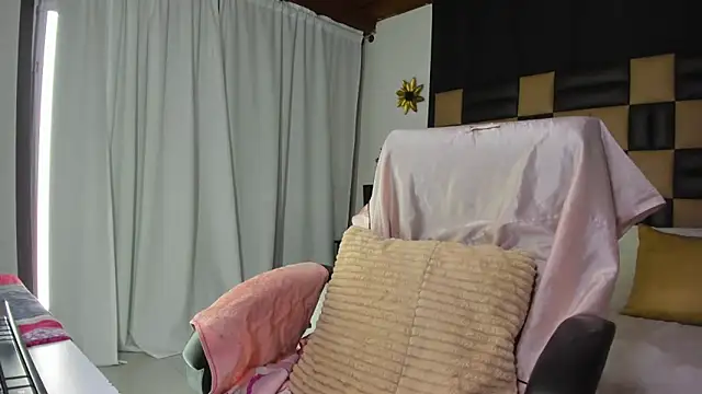 BarbieKano online show from November 2025 10:41:02 PM