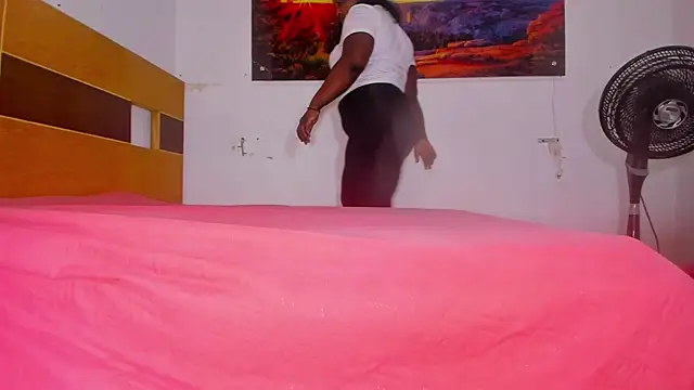 Snapshot of _ebony-queen_ chatting on March 2025 12:09:01 PM ebony-queen online show from March 2025 12:09:01 PM