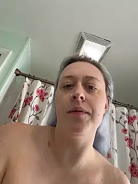 ursluttygf online show from February 2026 06:33:02 PM