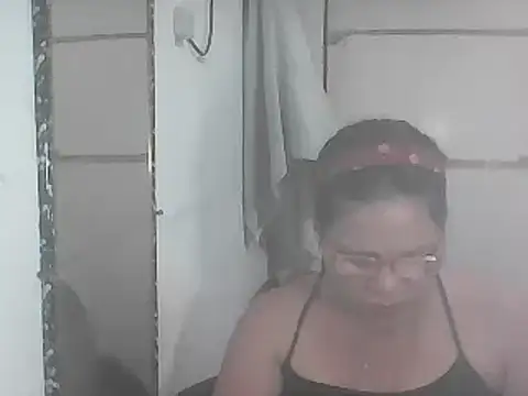 Snapshot of hotwet_mama4uxx chatting on January 2025 02:58:02 PM hotwet mama4uxx online show from January 2025 02:58:02 PM