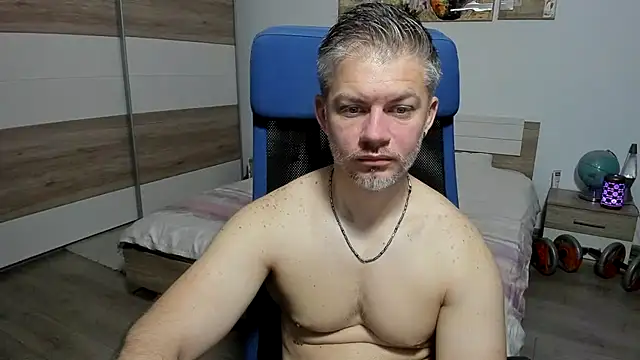RobbyShawz online show from May 2026 03:58:02 AM