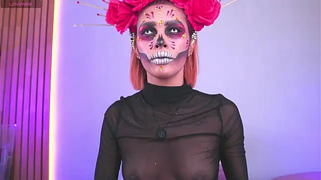 Snapshot of mia-reeves chatting on October 2025 08:43:01 PM mia-reeves online show from October 2025 08:43:01 PM