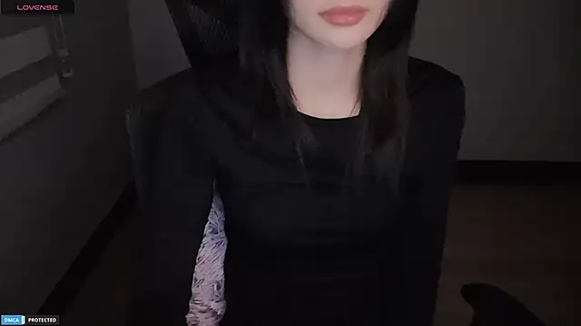 Ayase momo online show from March 2025 08:34:01 PM