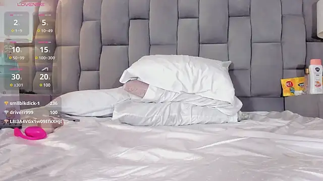 Snapshot of Rianamanson chatting on March 2025 08:21:02 AM Rianamanson online show from March 2025 08:21:02 AM