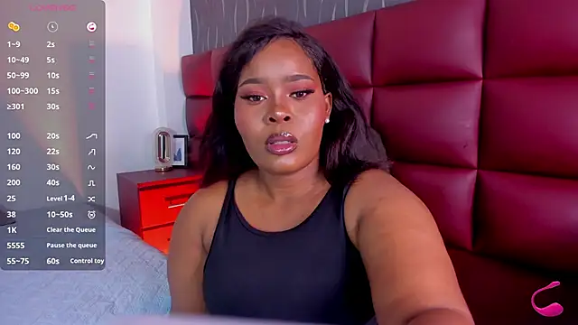 Snapshot of Rianamanson chatting on October 2025 12:30:01 AM Rianamanson online show from October 2025 12:30:01 AM