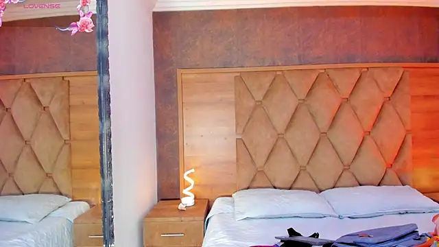 Snapshot of Rianamanson chatting on October 2025 10:44:01 PM Rianamanson online show from October 2025 10:44:01 PM