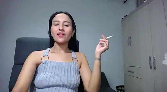 Snapshot of LisaRiveraxxx chatting on March 2025 12:47:02 AM LisaRiveraxxx online show from March 2025 12:47:02 AM