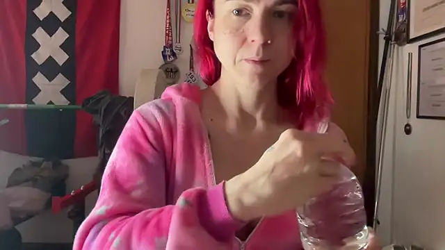 Nikky Divine online show from January 2025 09:24:01 AM