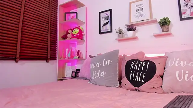 Snapshot of Nata_Villalobos chatting on February 2026 01:53:02 AM Nata Villalobos online show from February 2026 01:53:02 AM