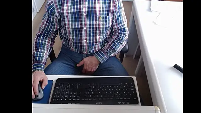 dutchpornking online show from February 2025 08:09:01 AM