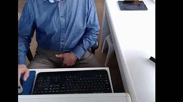 Snapshot of dutchpornking chatting on April 2026 06:38:02 AM dutchpornking online show from April 2026 06:38:02 AM