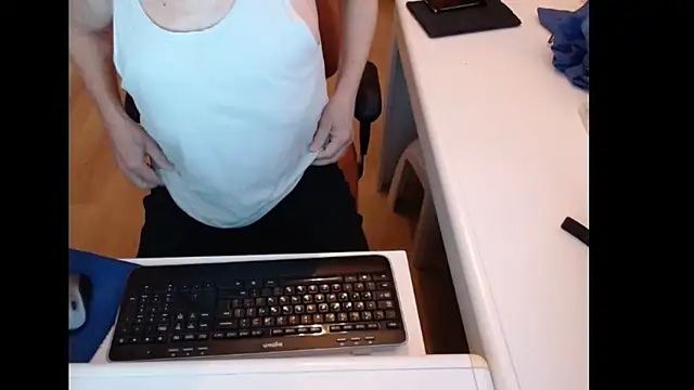 Snapshot of dutchpornking chatting on May 2026 06:18:01 AM dutchpornking online show from May 2026 06:18:01 AM