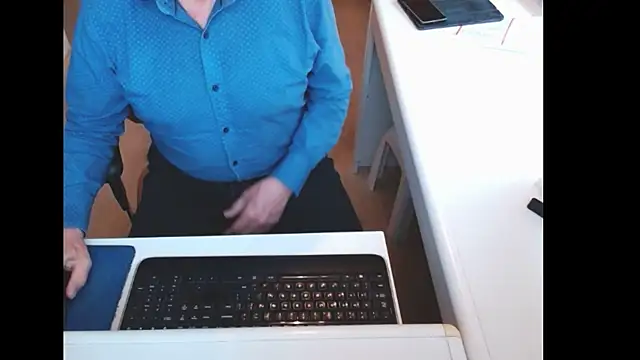 Snapshot of dutchpornking chatting on May 2026 05:40:02 PM dutchpornking online show from May 2026 05:40:02 PM
