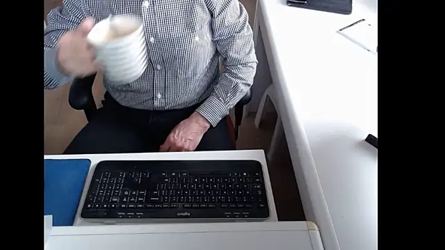 Snapshot of dutchpornking chatting on May 2026 06:42:02 AM dutchpornking online show from May 2026 06:42:02 AM