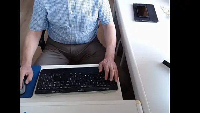 Snapshot of dutchpornking chatting on May 2026 06:29:01 AM dutchpornking online show from May 2026 06:29:01 AM