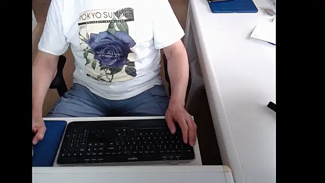 Snapshot of dutchpornking chatting on June 2026 05:46:02 AM dutchpornking online show from June 2026 05:46:02 AM