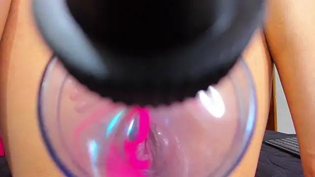 Snapshot of iamvicky_4 chatting on October 2025 04:10:01 AM iamvicky 4 online show from October 2025 04:10:01 AM