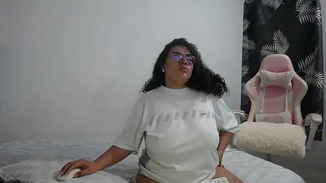 mabigomez00 online show from February 2026 09:19:02 AM