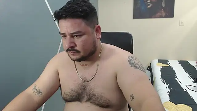 Snapshot of oso_dirty_ chatting on January 2025 05:31:02 PM oso dirty online show from January 2025 05:31:02 PM